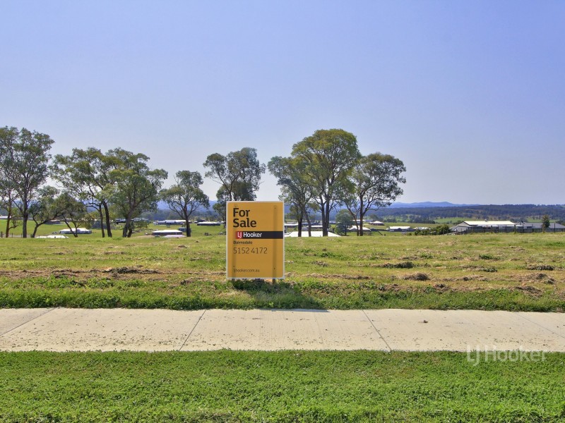 23 Hylton Vista, Wy Yung VIC 3875