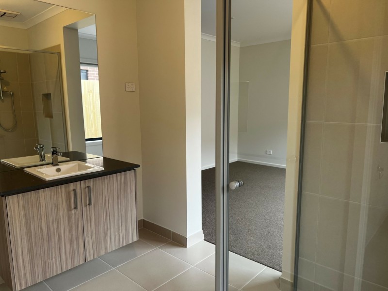 11 Camden Street, Lucknow VIC 3875