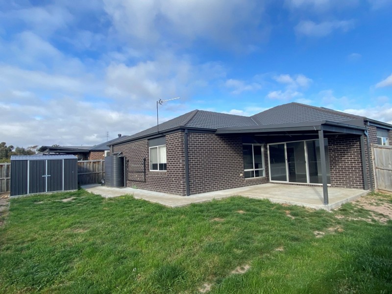 18 Whistler Drive, Bairnsdale VIC 3875