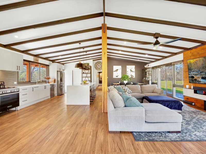 7415 Great Alpine Road, Swifts Creek VIC 3896