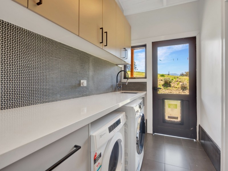7415 Great Alpine Road, Swifts Creek VIC 3896