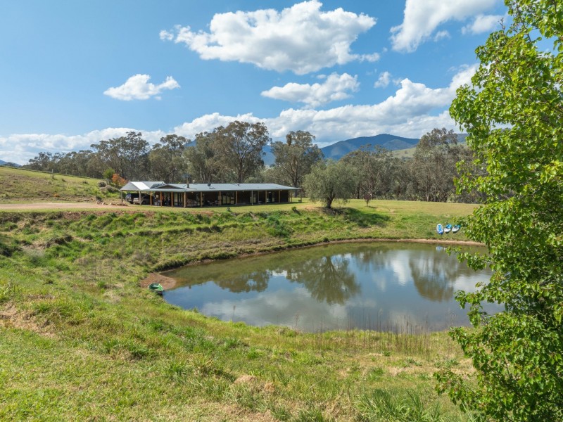 7415 Great Alpine Road, Swifts Creek VIC 3896