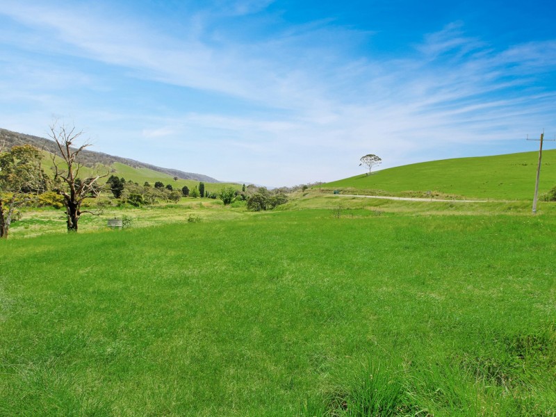 303 Omeo Highway, Omeo VIC 3898