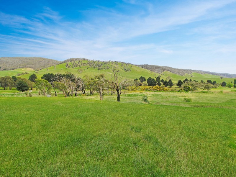 303 Omeo Highway, Omeo VIC 3898