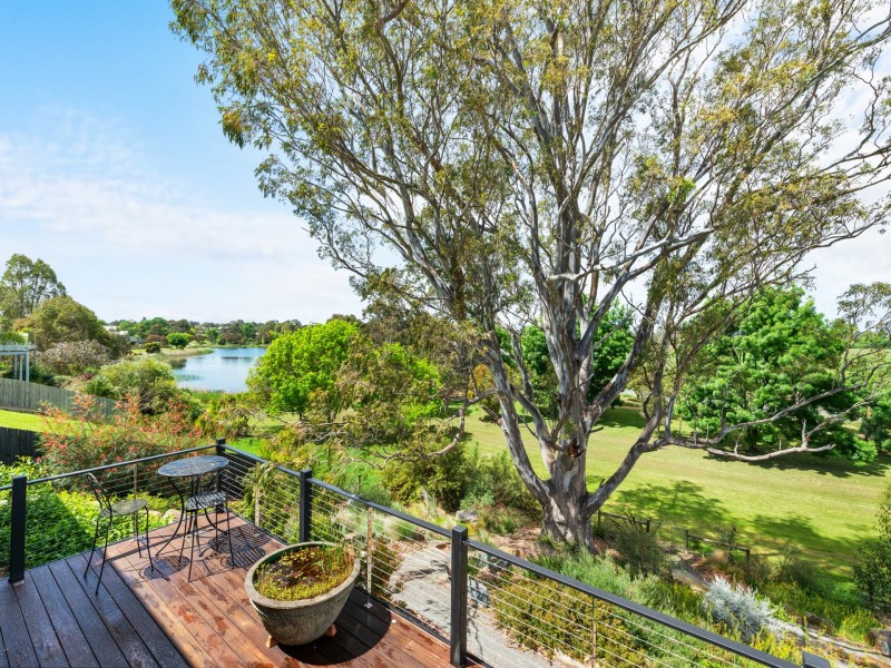 41 Morton Drive, Eastwood VIC 3875