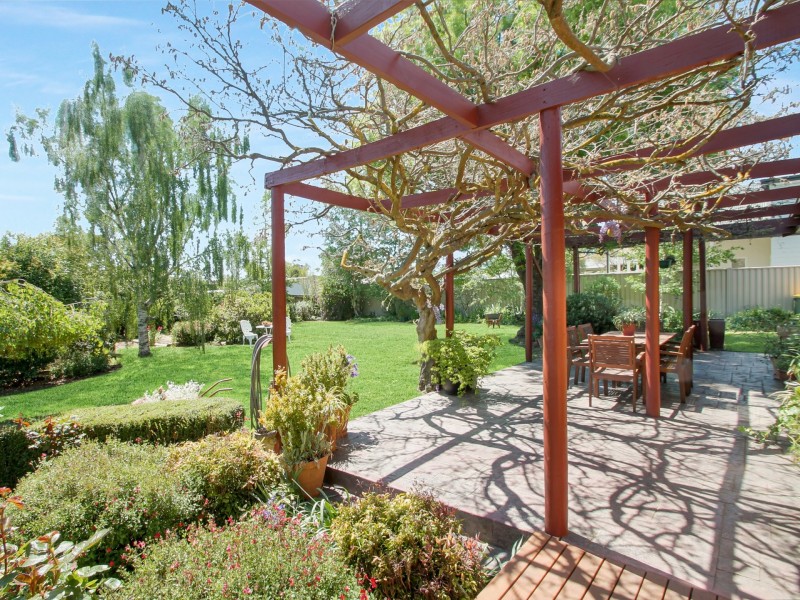 18 Brumley Street, Omeo VIC 3898