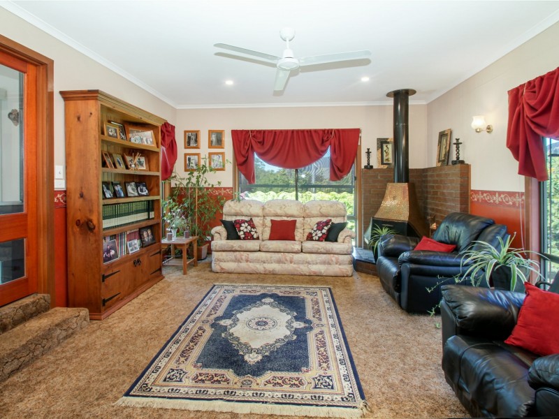 18 Brumley Street, Omeo VIC 3898