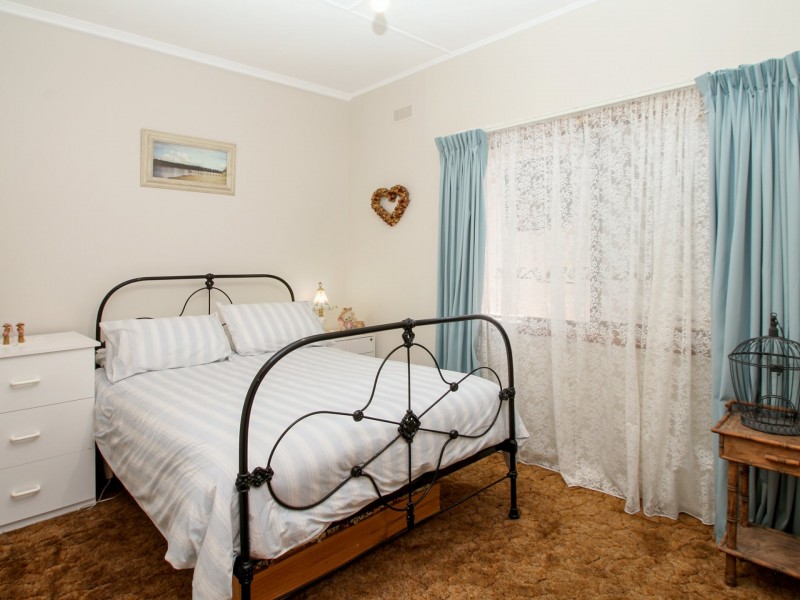 18 Brumley Street, Omeo VIC 3898