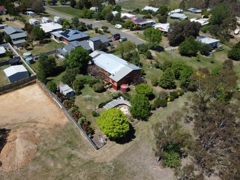 18 Brumley Street, Omeo VIC 3898