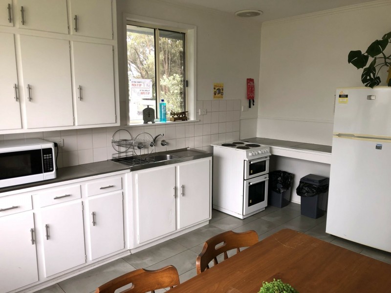 13 Davies Street, Bairnsdale VIC 3875