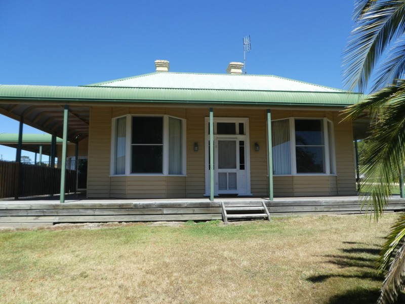 1902 Great Alpine Road, Wiseleigh VIC 3885