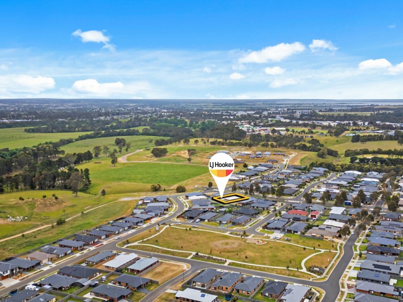 37 Shannon Boulevard, Bairnsdale VIC 3875