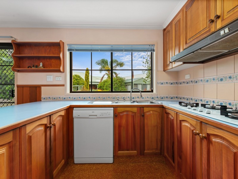 12 Ewing Court, Lakes Entrance VIC 3909