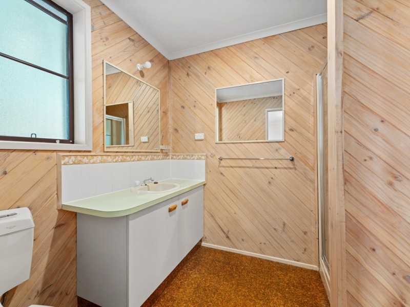 12 Ewing Court, Lakes Entrance VIC 3909