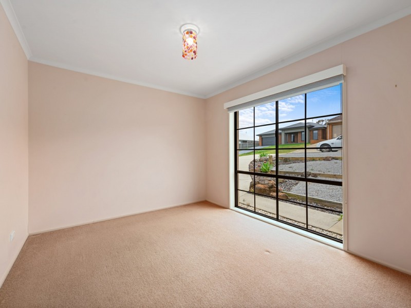 12 Ewing Court, Lakes Entrance VIC 3909