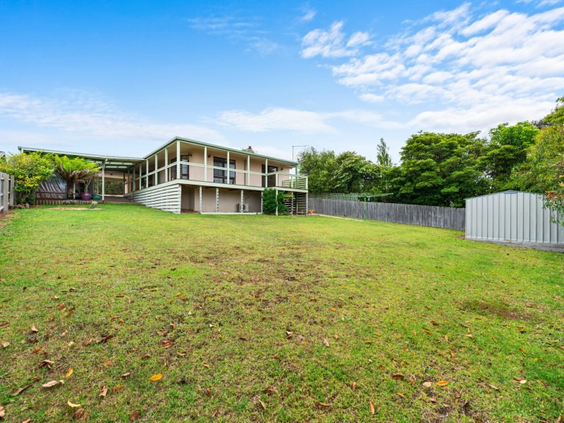 12 Ewing Court, Lakes Entrance VIC 3909