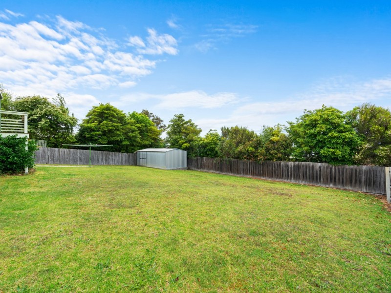 12 Ewing Court, Lakes Entrance VIC 3909