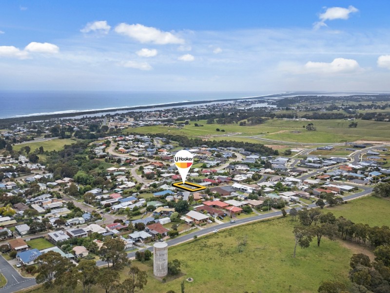 12 Ewing Court, Lakes Entrance VIC 3909