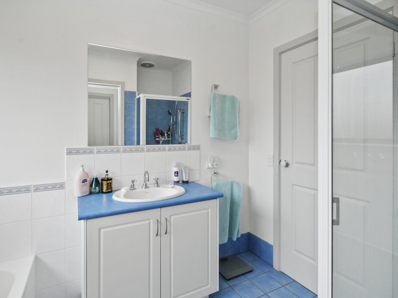 31 Dwyer Street, Wy Yung VIC 3875