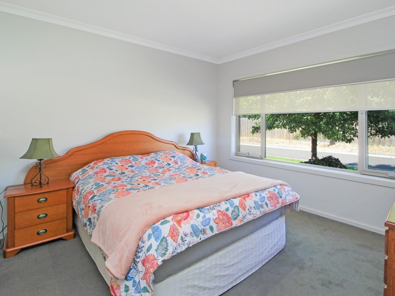3 Bryan Place, East Bairnsdale VIC 3875