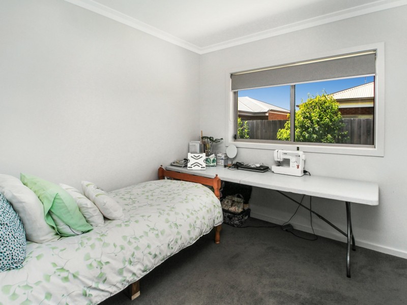 3 Bryan Place, East Bairnsdale VIC 3875