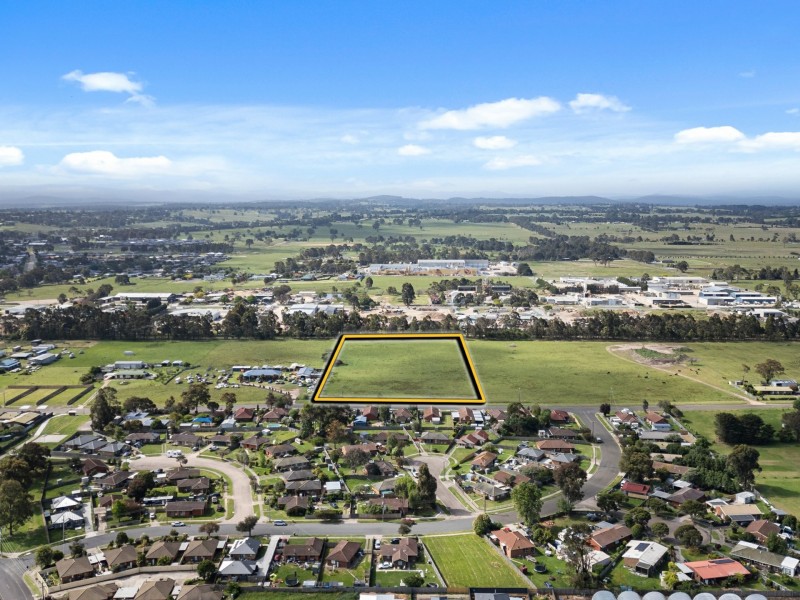 27 Rose Court, East Bairnsdale VIC 3875