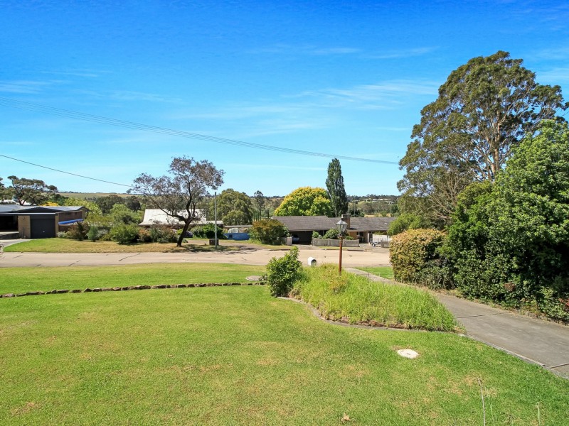 13 Pope Street, Bairnsdale VIC 3875