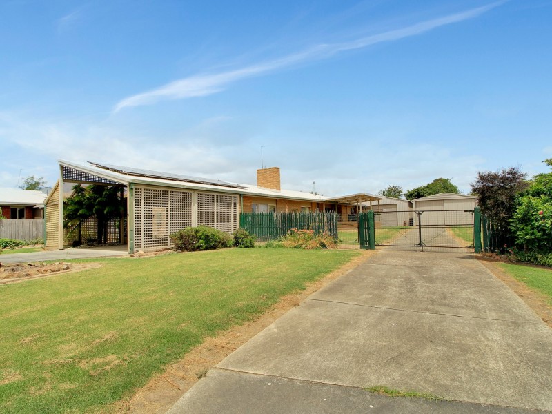 51 Balmoral Crescent, Eastwood VIC 3875