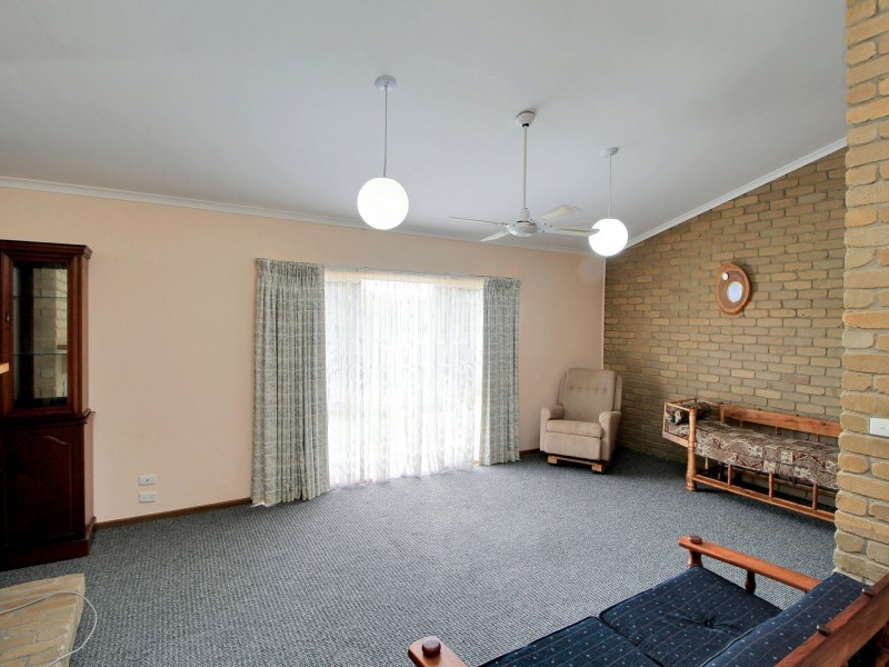 51 Balmoral Crescent, Eastwood VIC 3875