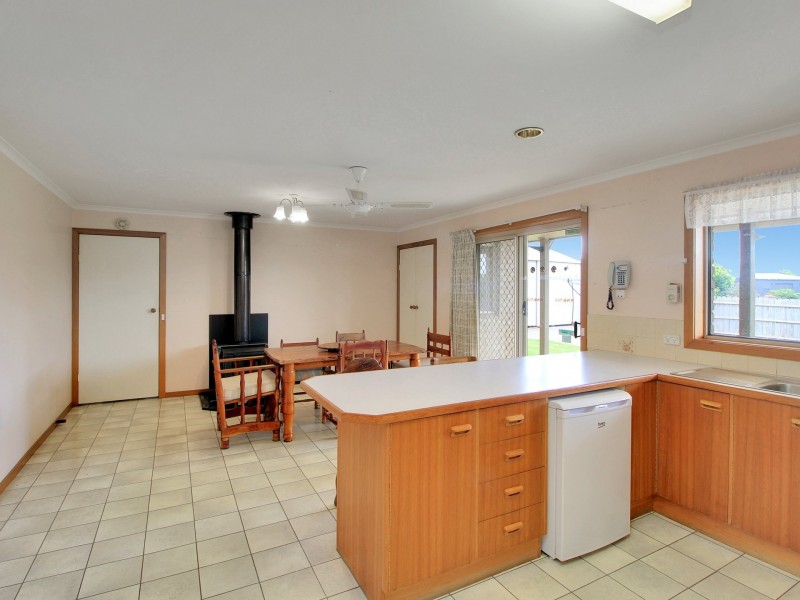 51 Balmoral Crescent, Eastwood VIC 3875