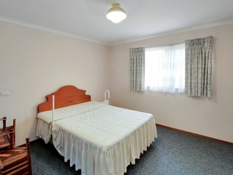 51 Balmoral Crescent, Eastwood VIC 3875