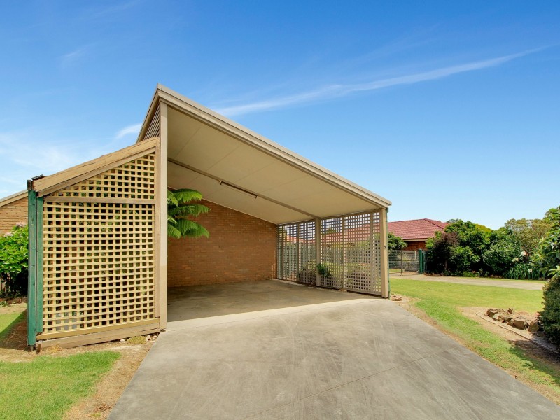 51 Balmoral Crescent, Eastwood VIC 3875