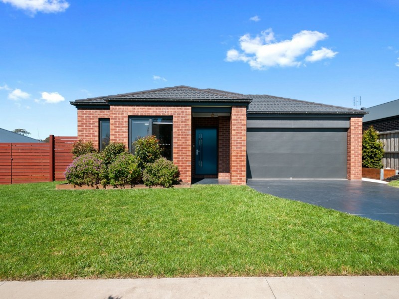 16 Flaxlilly Court, Bairnsdale VIC 3875