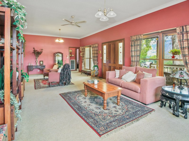 143 Day Avenue, Omeo VIC 3898