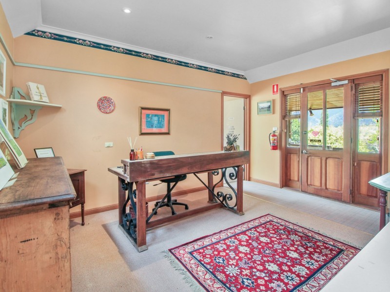 143 Day Avenue, Omeo VIC 3898