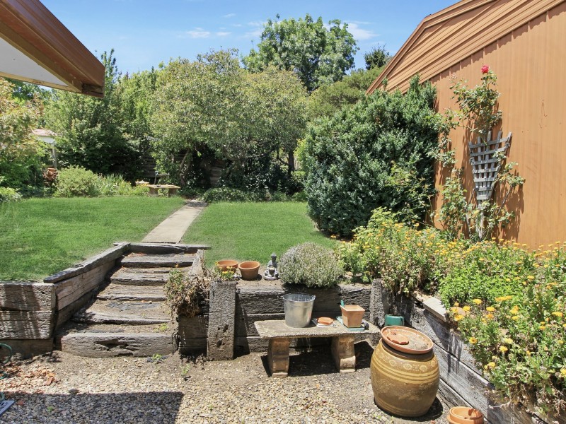 143 Day Avenue, Omeo VIC 3898