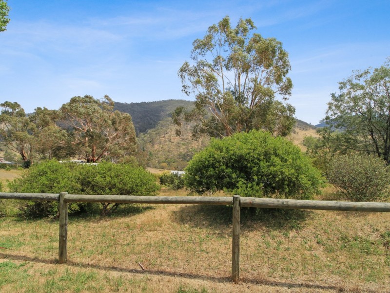 12 Crisp Street, Omeo VIC 3898