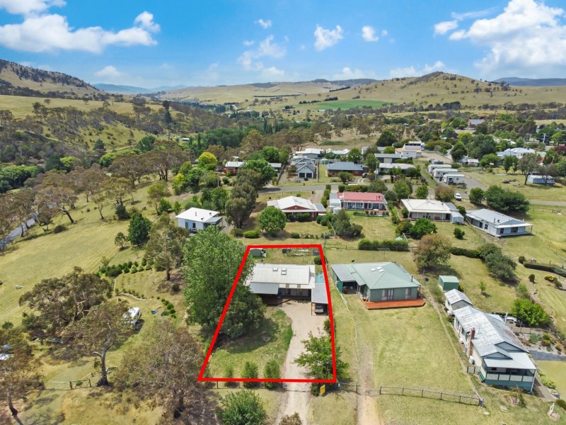 12 Crisp Street, Omeo VIC 3898