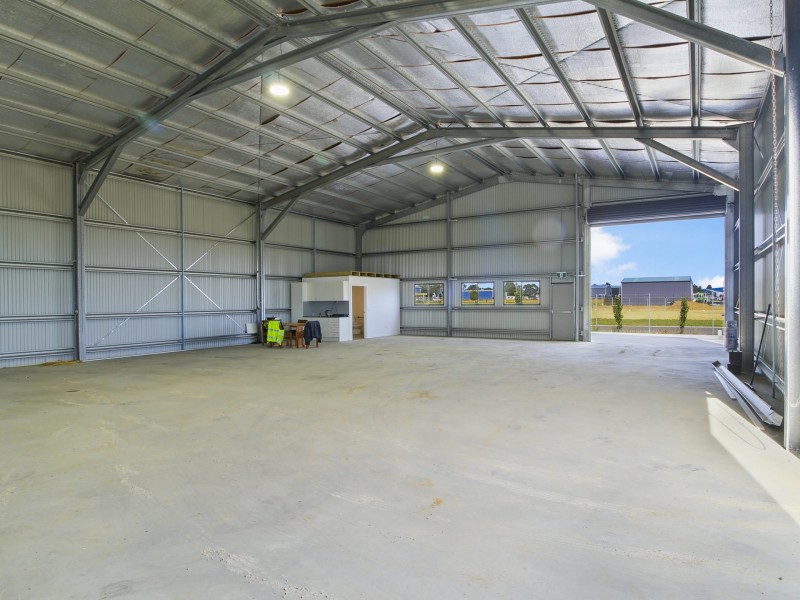 27 Jackson Crescent, Bairnsdale VIC 3875