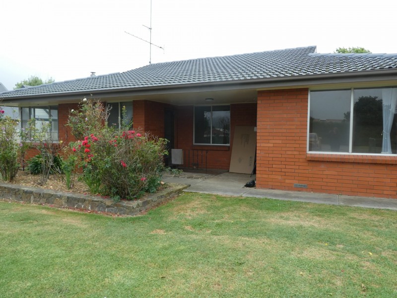 14 Brumley Street, Omeo VIC 3898