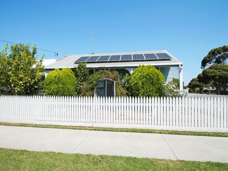 87 Pearson Street, Bairnsdale VIC 3875