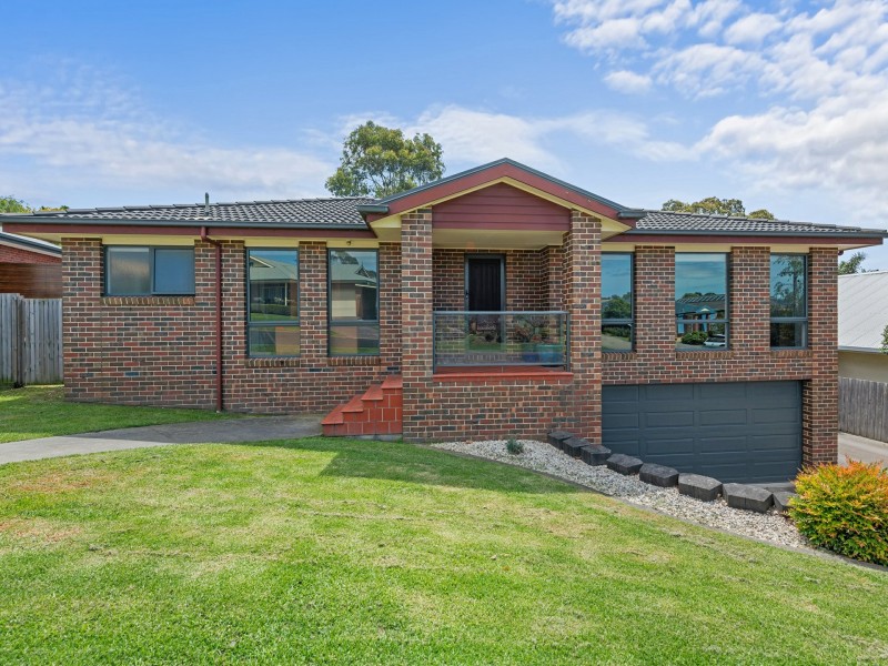5A The Boulevarde, Wy Yung VIC 3875