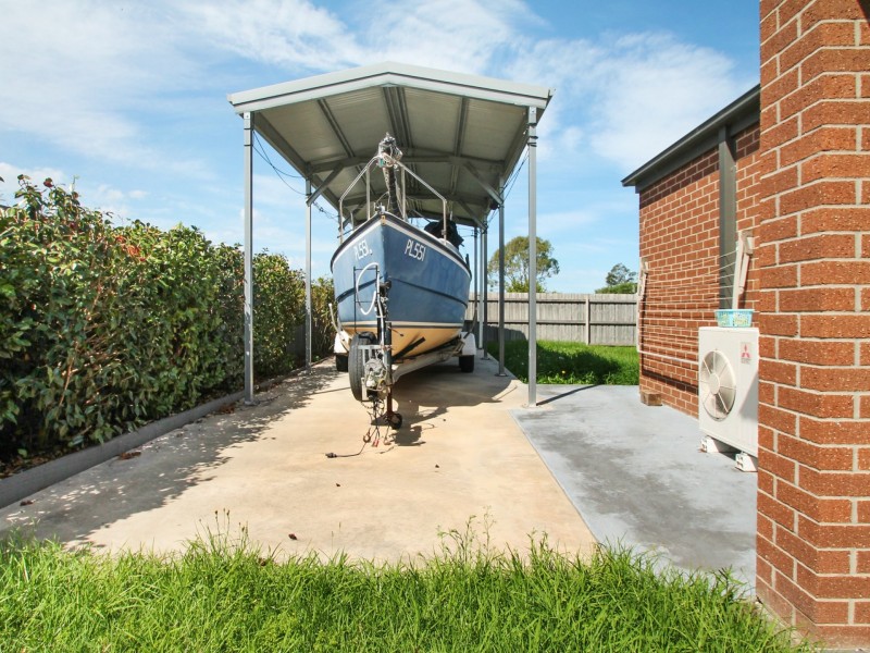 16 McKimmie Court, East Bairnsdale VIC 3875