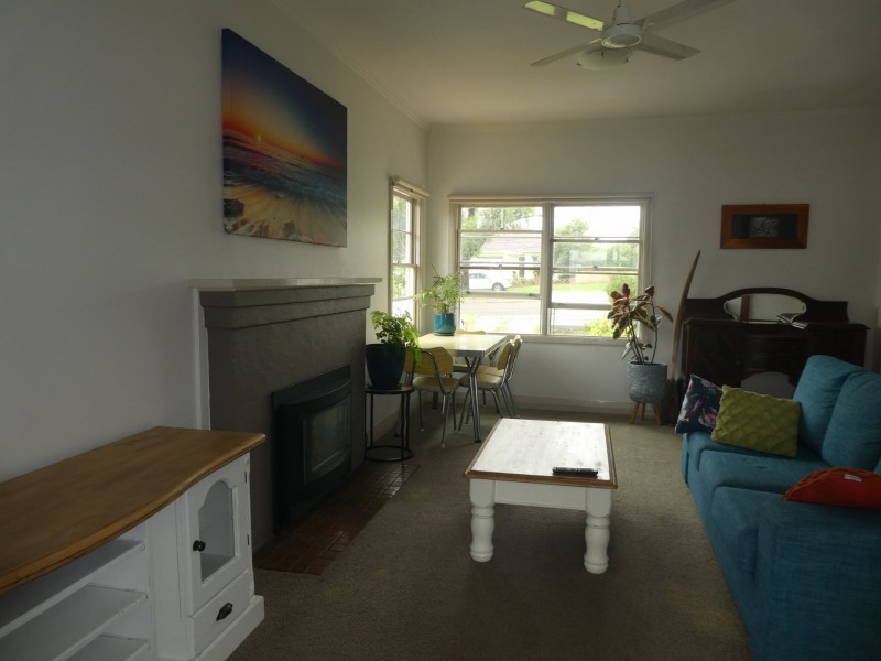 24 Day Street, Bairnsdale VIC 3875