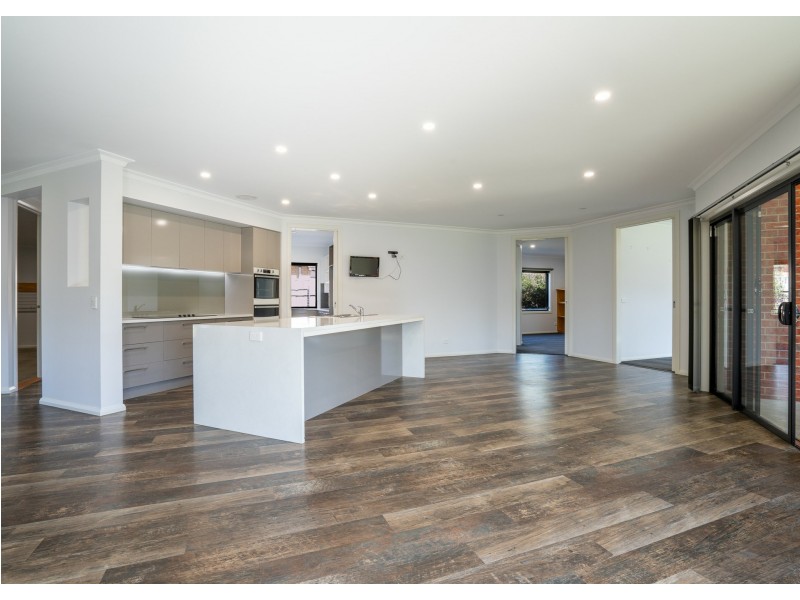 96 Francis Street, Bairnsdale VIC 3875