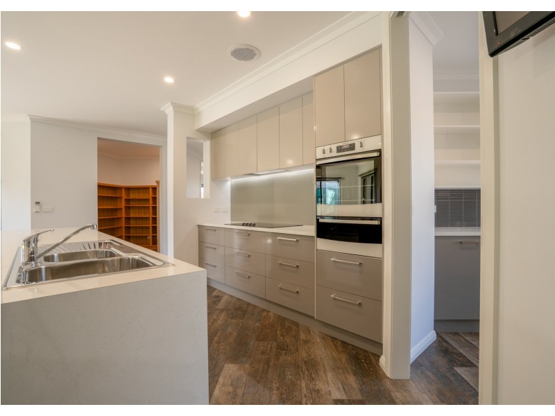 96 Francis Street, Bairnsdale VIC 3875