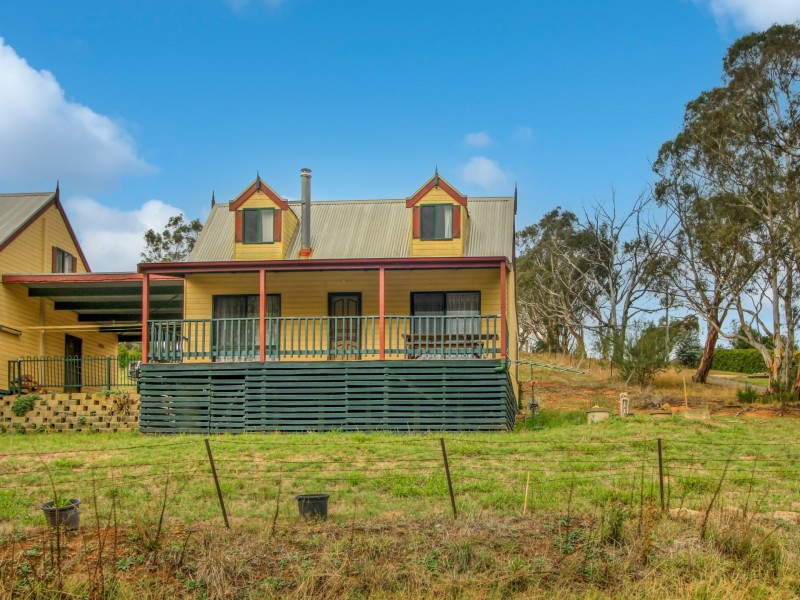 Unit 1/18 Crisp Street, Omeo VIC 3898