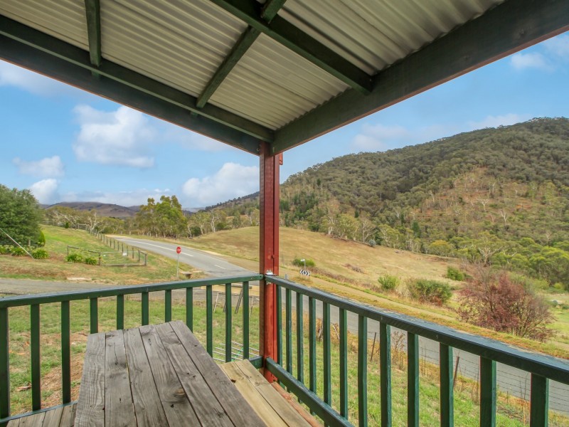 Unit 1/18 Crisp Street, Omeo VIC 3898