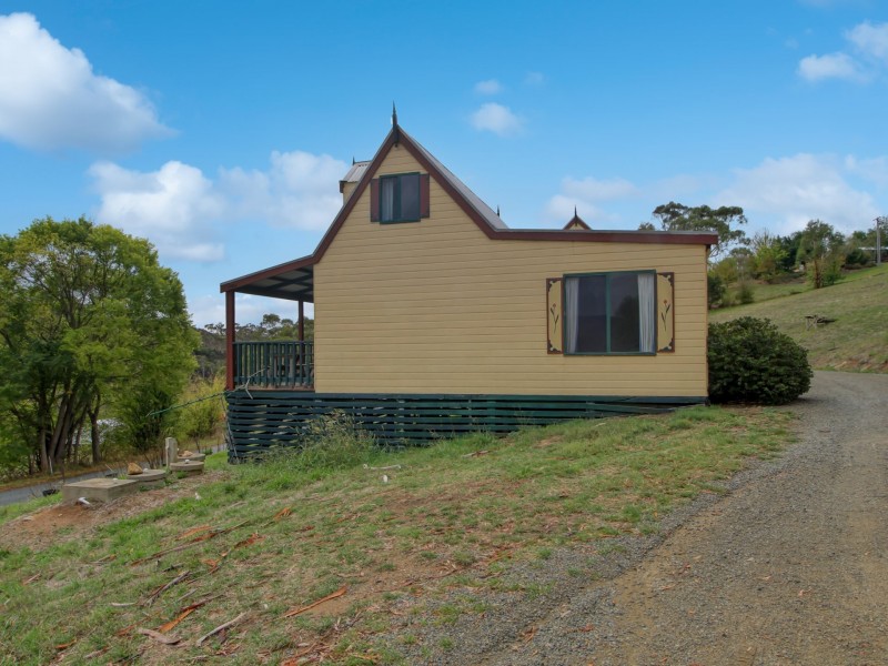 Unit 1/18 Crisp Street, Omeo VIC 3898