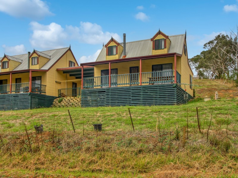 Unit 1/18 Crisp Street, Omeo VIC 3898